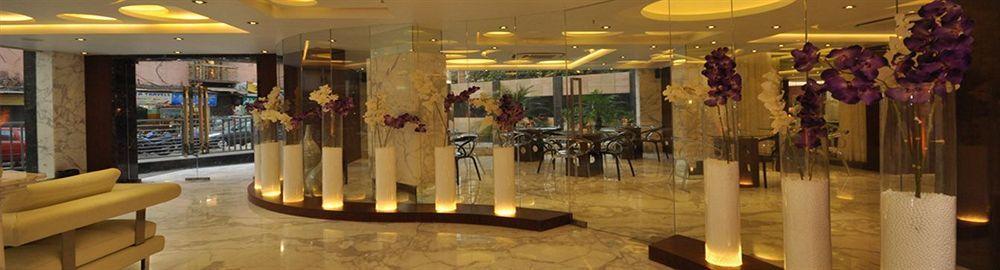 Kempton Hotel Calcutta Extérieur photo