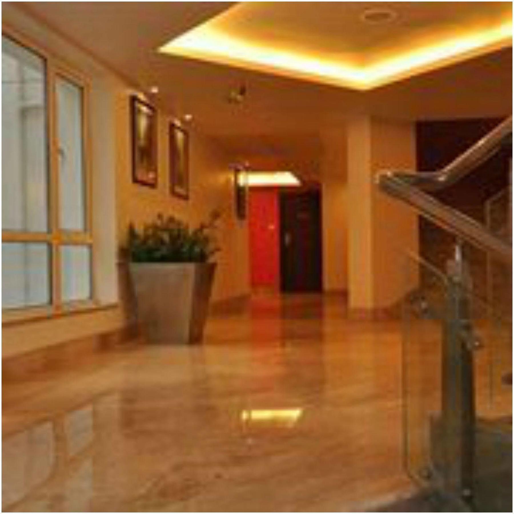 Kempton Hotel Calcutta Extérieur photo