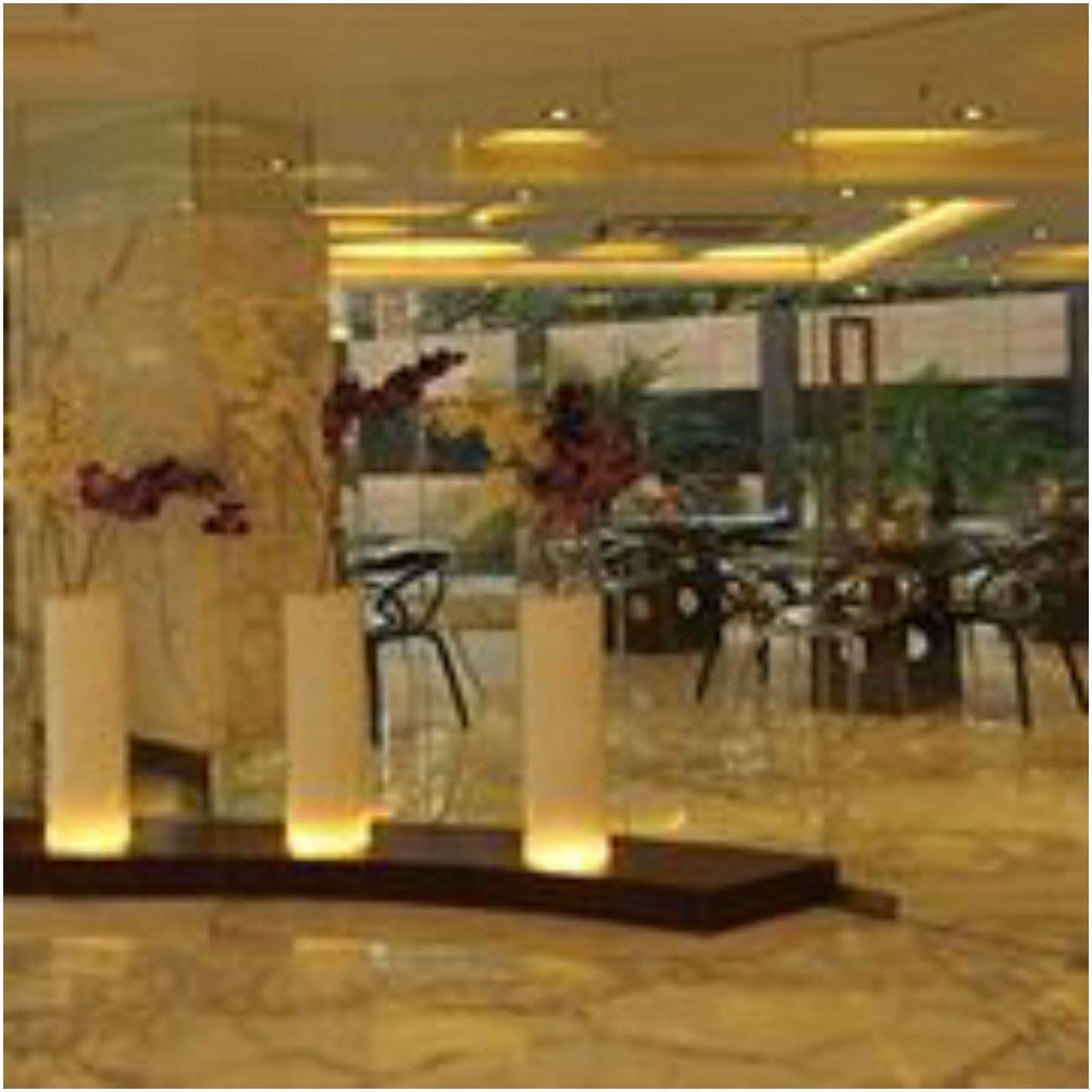 Kempton Hotel Calcutta Extérieur photo