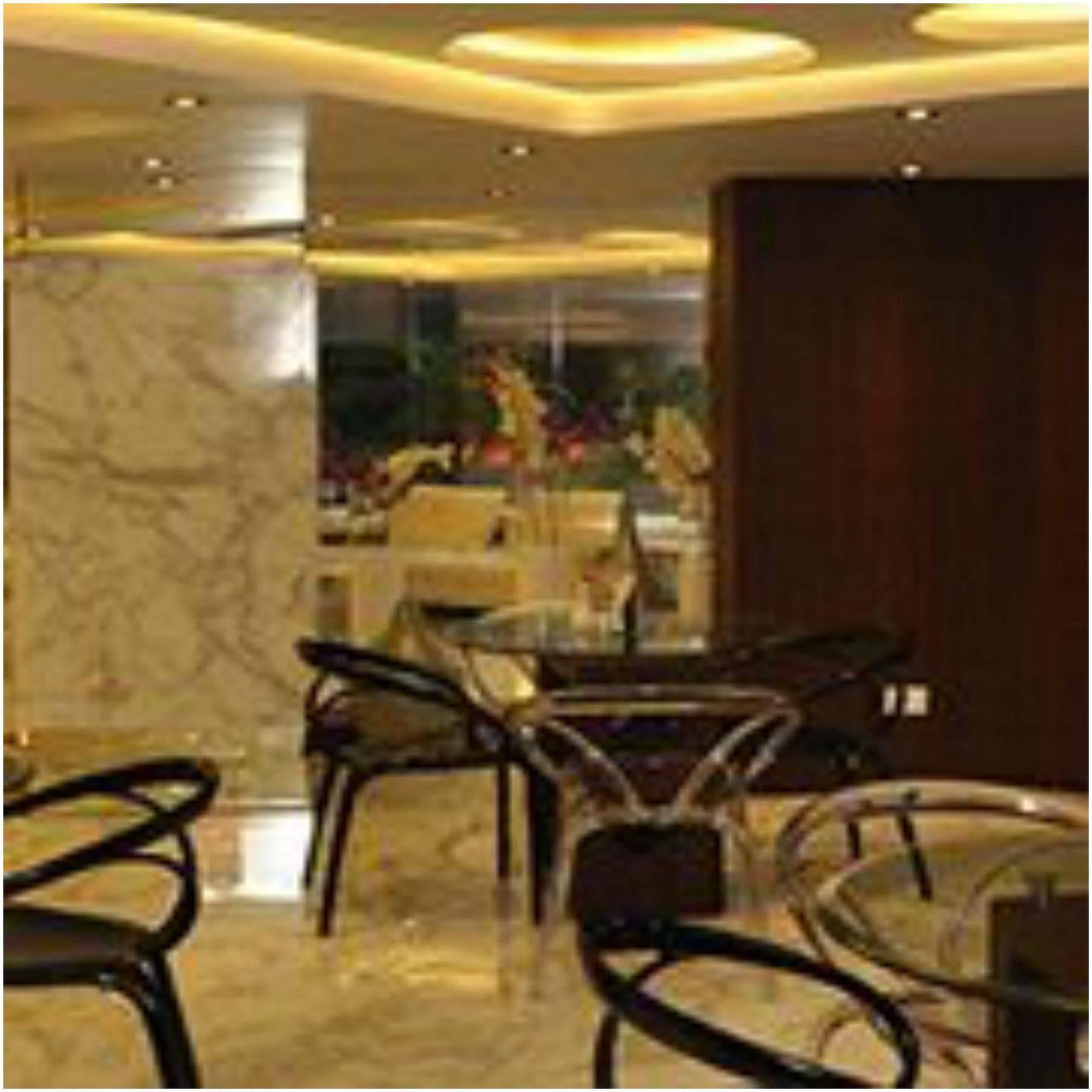 Kempton Hotel Calcutta Extérieur photo